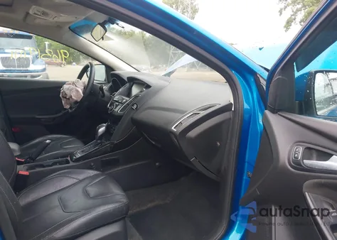 2015 Ford Focus Titanium из США, поврежденный, VIN 1FADP3J29FL373811